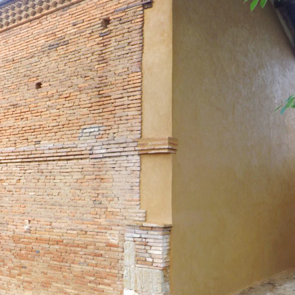 Enduits de façades gers - Restauration bâti ancien - Maçonnerie traditionnelle pierre et terre - ecoconstruction - Arcilla Rossello
